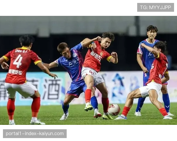 勒沃库森三中卫出球体系显优势 加西亚回撤构建传导网络