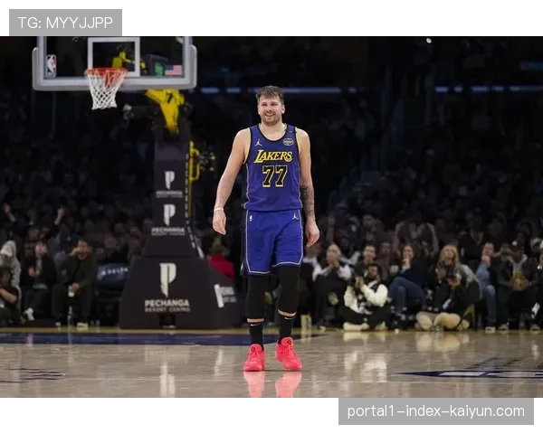 东契奇连续13场30+超越杰里韦斯特独享队史第四